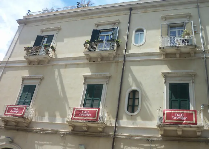 B&B Caravaggio -Basic Rooms Near Ortigia-Albergo
